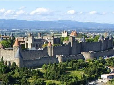 CITE DE CARCASSONNE A 1H de route